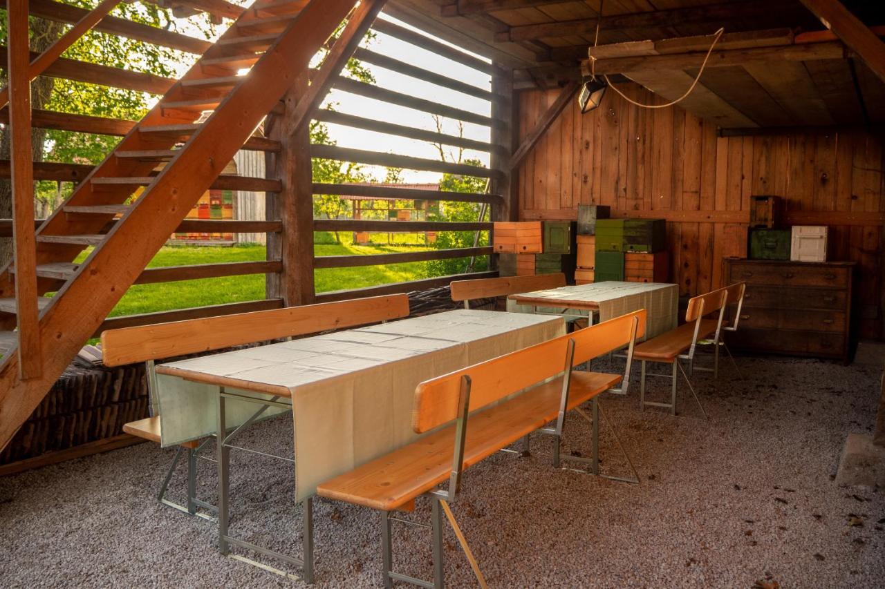 Beekeeping Kojek Apartment Ribnica Exterior foto
